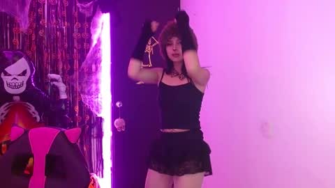 Kind Scarlett online show from 10/29/25, 02:58