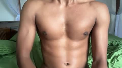 Snapshot of kinda_horny_right_now chatting on 06/16/26, 05:32 Isaac online show from 06/16/26, 05:32