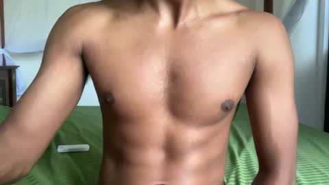 Snapshot of kinda_horny_right_now chatting on 06/24/26, 06:34 Isaac online show from 06/24/26, 06:34