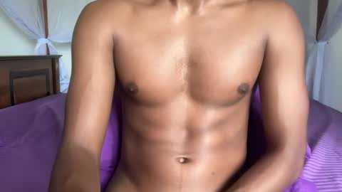 Snapshot of kinda_horny_right_now chatting on 07/04/26, 05:46 Isaac online show from 07/04/26, 05:46