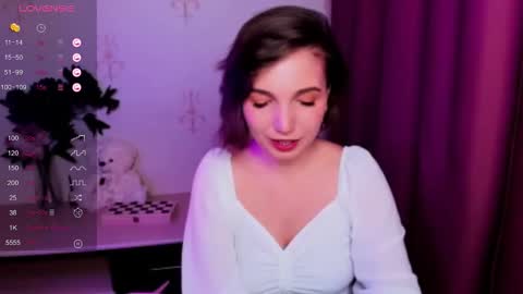 Hazel online show from 11/15/25, 10:37