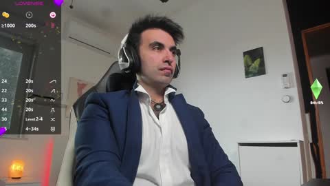 Snapshot of king7045 chatting on 12/19/24, 08:02 king7045 online show from 12/19/24, 08:02