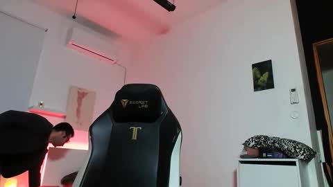 Snapshot of king7045 chatting on 03/09/25, 09:35 king7045 online show from 03/09/25, 09:35