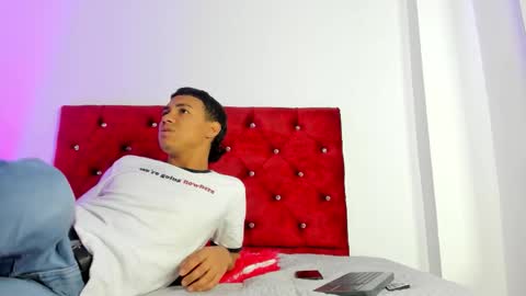 Snapshot of king_ares1 chatting on 12/01/25, 03:17 king_ares1 online show from 12/01/25, 03:17