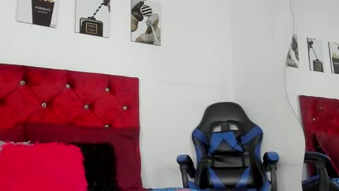 king_ares1 online show from 05/12/26, 11:07