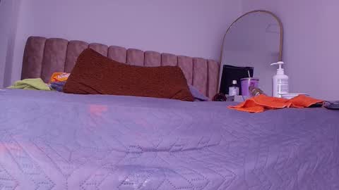 Snapshot of king_bella_ chatting on 03/28/26, 03:28 Bella online show from 03/28/26, 03:28