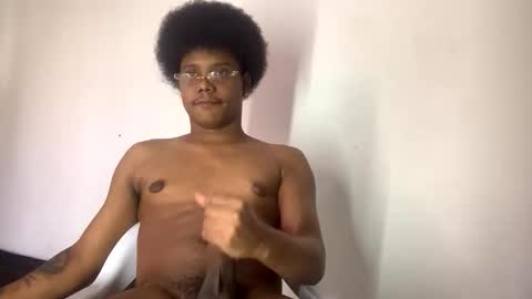 Snapshot of king_chocolate_ chatting on 12/13/25, 09:20 Juan David online show from 12/13/25, 09:20