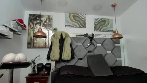 HOT MEN BLACK online show from 01/23/25, 03:54