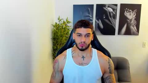 Snapshot of king_of_kings__ chatting on 02/18/25, 03:53 king_of_kings__ online show from 02/18/25, 03:53