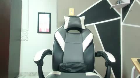 Snapshot of king_orion chatting on 07/15/26, 11:10 King Orion online show from 07/15/26, 11:10