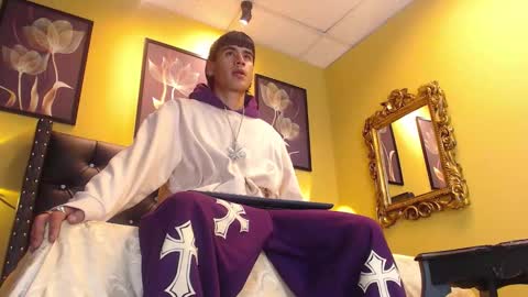 Snapshot of king_yer chatting on 12/05/25, 04:21 Yer online show from 12/05/25, 04:21