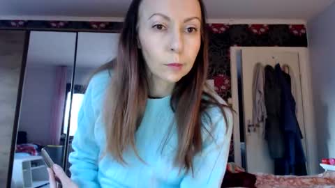 Snapshot of kingandprincess chatting on 04/12/26, 05:40 sexysexyhotwetpinkredpussy online show from 04/12/26, 05:40