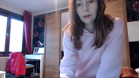 Snapshot of kingandprincess chatting on 04/23/26, 06:21 sexysexyhotwetpinkredpussy online show from 04/23/26, 06:21