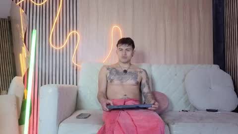 Dani  online show from 12/15/25, 04:06