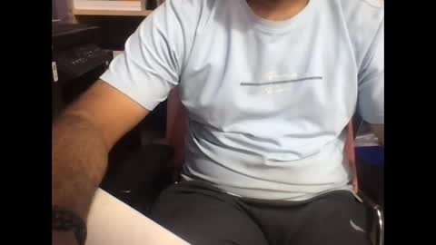 kingcobra_08 online show from 05/13/26, 02:42