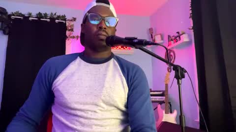 Snapshot of kingcorbra chatting on 12/02/24, 01:14 KC online show from 12/02/24, 01:14