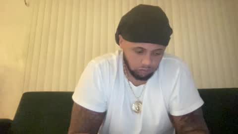 Snapshot of kingdabiggest chatting on 12/20/25, 11:06 KingDaBiggest online show from 12/20/25, 11:06