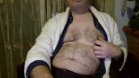 Snapshot of kingdonn1 chatting on 10/19/25, 09:15 Don online show from 10/19/25, 09:15