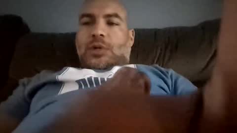 kingelizar12 online show from 10/21/25, 05:46