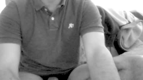 Snapshot of kingindisguise69 chatting on 02/10/25, 03:35 kingindisguise69 online show from 02/10/25, 03:35