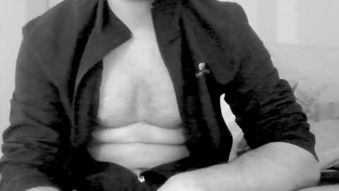 Snapshot of kingindisguise69 chatting on 02/15/25, 05:07 kingindisguise69 online show from 02/15/25, 05:07