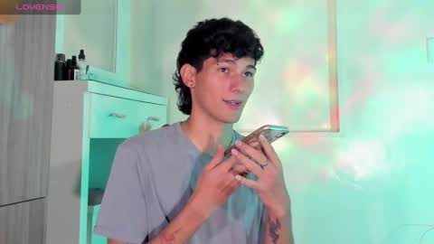  A L E X  online show from 02/18/25, 06:15