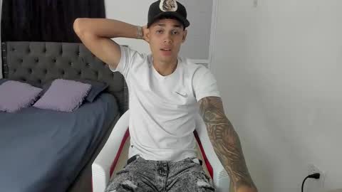 Snapshot of kings_latins chatting on 01/12/26, 06:02 DOMINANT ALPHA KINGS online show from 01/12/26, 06:02