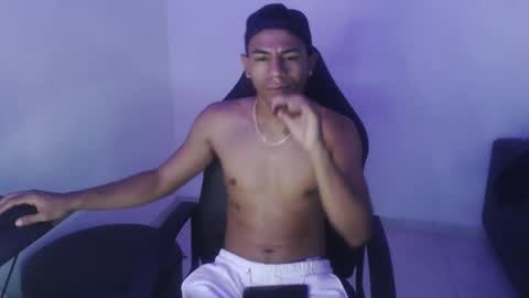 Snapshot of kings_latins chatting on 03/09/26, 01:20 DOMINANT ALPHA KINGS online show from 03/09/26, 01:20