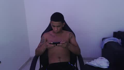 Snapshot of kings_latins chatting on 03/17/26, 07:17 DOMINANT ALPHA KINGS online show from 03/17/26, 07:17