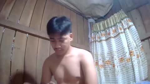 Snapshot of kingsucker2069 chatting on 02/09/26, 07:23 Ruru online show from 02/09/26, 07:23