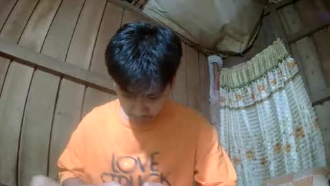 Snapshot of kingsucker2069 chatting on 03/23/26, 12:31 Ruru online show from 03/23/26, 12:31