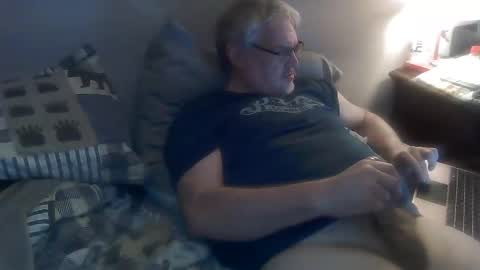 kingtongue10 online show from 01/08/25, 12:47