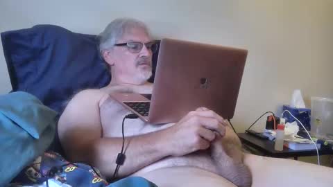 kingtongue10 online show from 06/05/26, 03:18