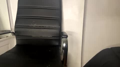 Snapshot of kingxjune chatting on 11/07/25, 03:50 DJ online show from 11/07/25, 03:50