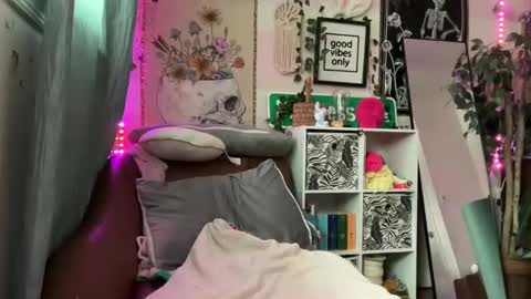 Snapshot of kinkilexixxx chatting on 03/04/25, 01:49 Lexi Onlyfans online show from 03/04/25, 01:49