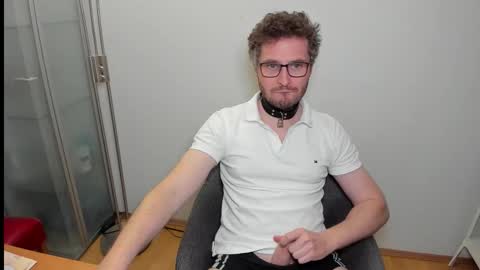 Snapshot of kinksubbydubby chatting on 10/26/25, 08:37 kinksubbydubby online show from 10/26/25, 08:37