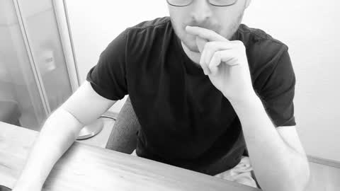 Snapshot of kinksubbydubby chatting on 11/04/25, 06:07 kinksubbydubby online show from 11/04/25, 06:07