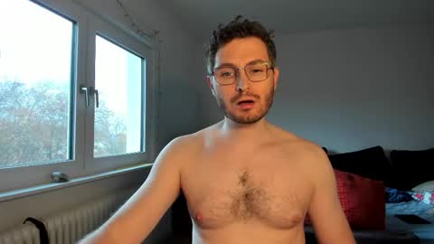 Snapshot of kinksubbydubby chatting on 11/15/25, 03:19 kinksubbydubby online show from 11/15/25, 03:19