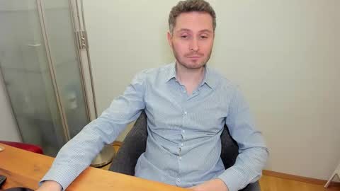 Snapshot of kinksubbydubby chatting on 12/15/25, 06:01 kinksubbydubby online show from 12/15/25, 06:01