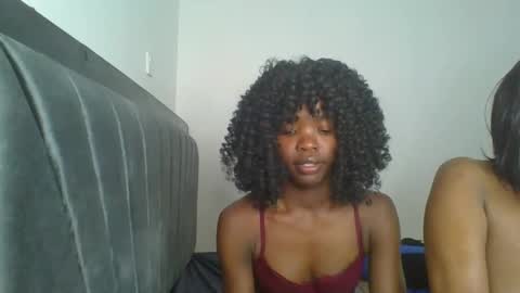 Snapshot of kinky_aria chatting on 10/20/25, 05:46 kinky_aria online show from 10/20/25, 05:46