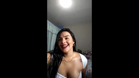 Snapshot of kinky_eli_ chatting on 03/25/26, 02:01 kinky_eli_ online show from 03/25/26, 02:01