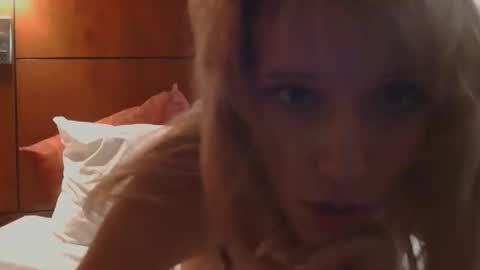 Snapshot of kinky_k80 chatting on 01/17/26, 12:54 Kinky K80 online show from 01/17/26, 12:54