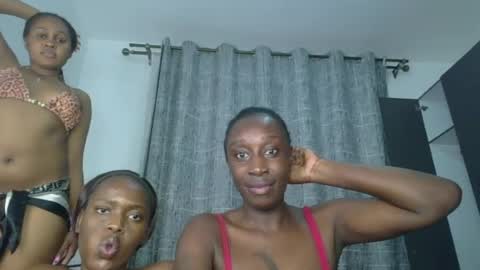 kinky_leila online show from 06/19/26, 09:29
