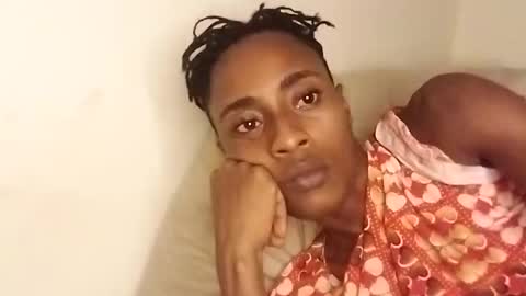 Snapshot of kinkybby_ chatting on 12/25/24, 08:39 kinkybby_ online show from 12/25/24, 08:39