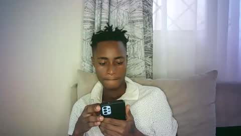 Snapshot of kinkybby_ chatting on 01/04/25, 11:43 kinkybby_ online show from 01/04/25, 11:43