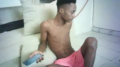 Snapshot of kinkybby_ chatting on 03/02/25, 10:03 kinkybby_ online show from 03/02/25, 10:03