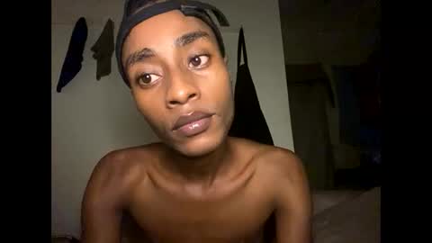 Snapshot of kinkybby_ chatting on 09/21/25, 10:44 kinkybby_ online show from 09/21/25, 10:44