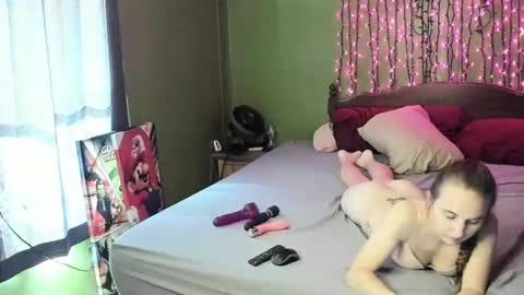 Snapshot of kinkycouple1223 chatting on 03/05/26, 06:26 kinkycouple1223 online show from 03/05/26, 06:26