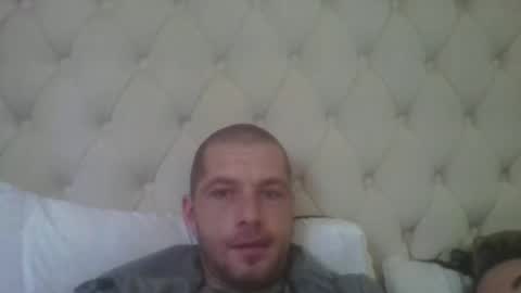 Snapshot of kinkycouple147 chatting on 04/30/26, 02:01 kinkycouple147 online show from 04/30/26, 02:01