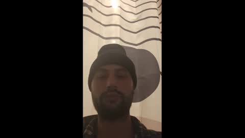 Snapshot of kinkycouple1789 chatting on 01/14/25, 05:30 Maysie and Hunter online show from 01/14/25, 05:30